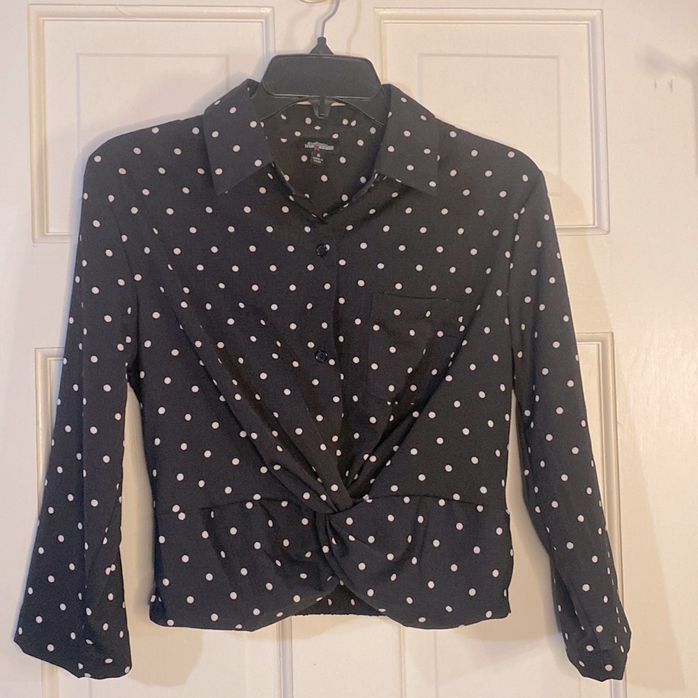 Fashion Magazine Cropped Black with White Polka Dot Print Blouse